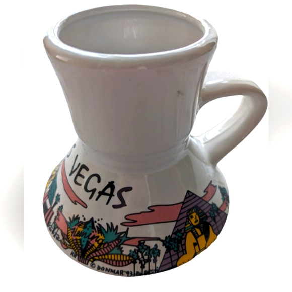 Vintage Las Vegas Mug MIRAGE No Spill DONMAR 93 travel Plaza MGM Flamingo Luxor - Picture 2 of 12